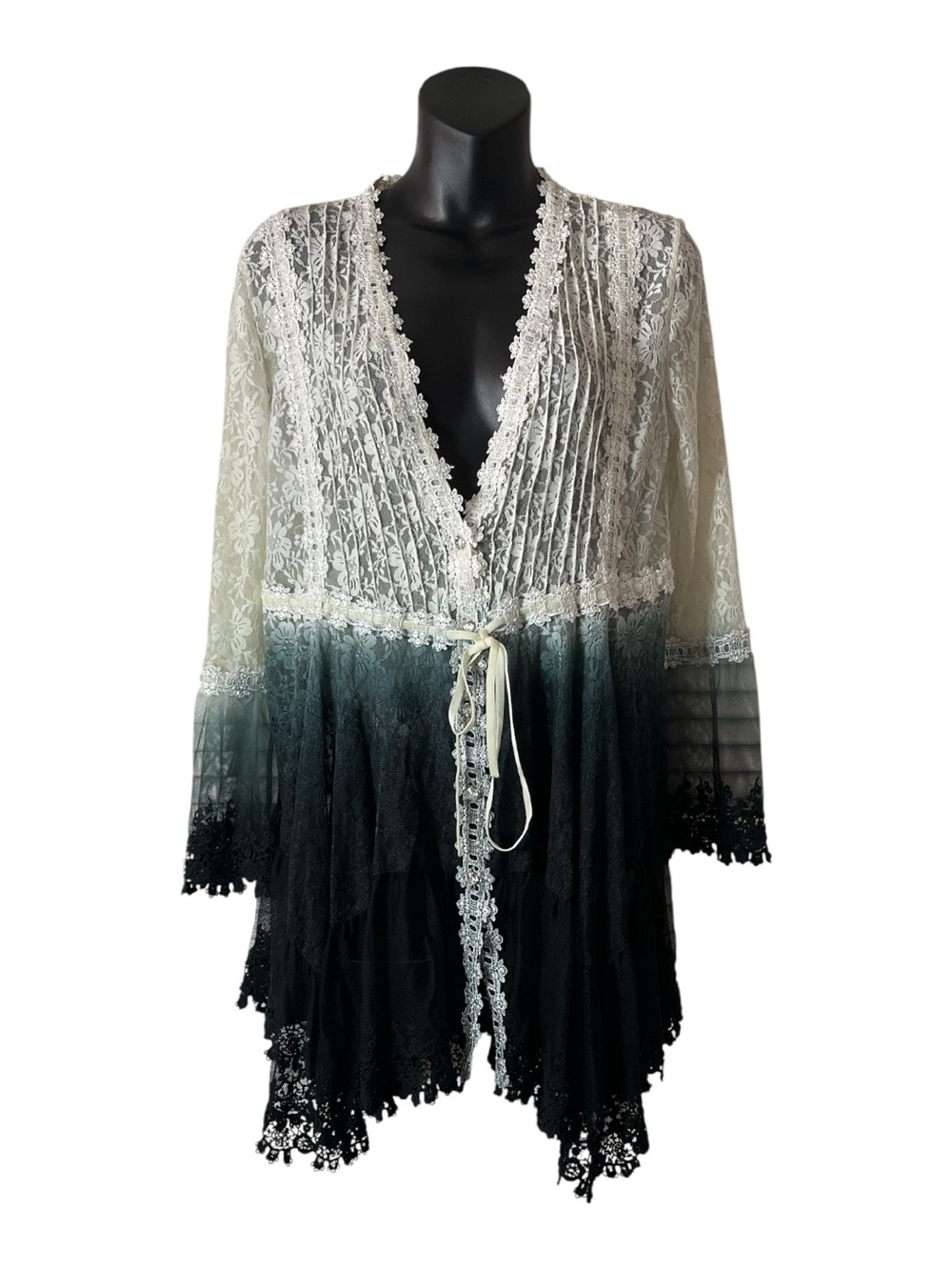 Adore Ombre Lace Tie-Front Robe - White to Black Sz M boho chic